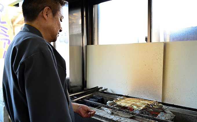 岐阜県関ケ原町のふるさと納税 三河一色産 備長炭手焼き 昭和9年創業 魚しげのこだわりのうなぎ 蒲焼2尾セット