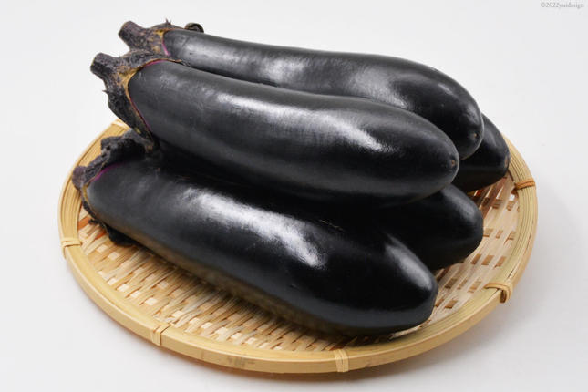期間限定発送】 野菜 長ナス 33～39本前後 4kg箱 [ラハマン農園 山梨県