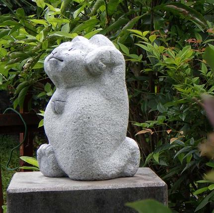 アクティブ招き猫 石 ストーン 猫 ネコ 動物 縁起物 雑貨 職人 伝統