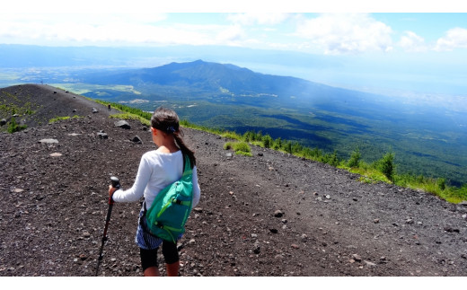 静岡県富士宮市のふるさと納税 0050-18-04　第4回ジャパンツーリズムアワード受賞！富士山 宝永火口トレッキング